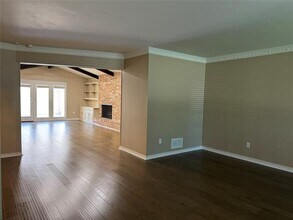 3786 Weeburn Dr in Dallas, TX - Building Photo - Building Photo