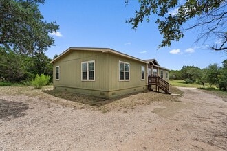 14611 Faubion Trail in Leander, TX - Foto de edificio - Building Photo