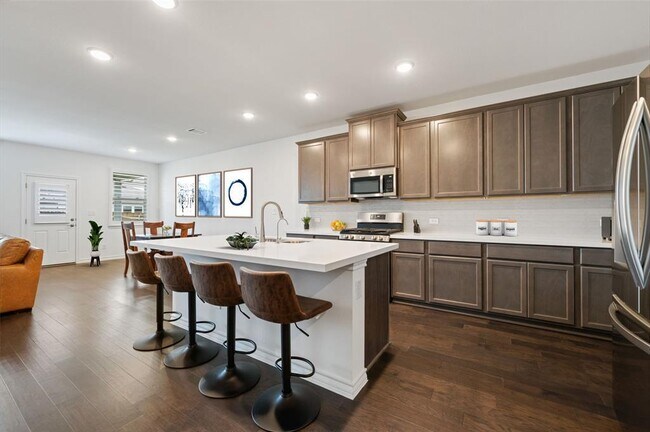 1003 Sandra Ann Wy in Hutto, TX - Building Photo - Building Photo
