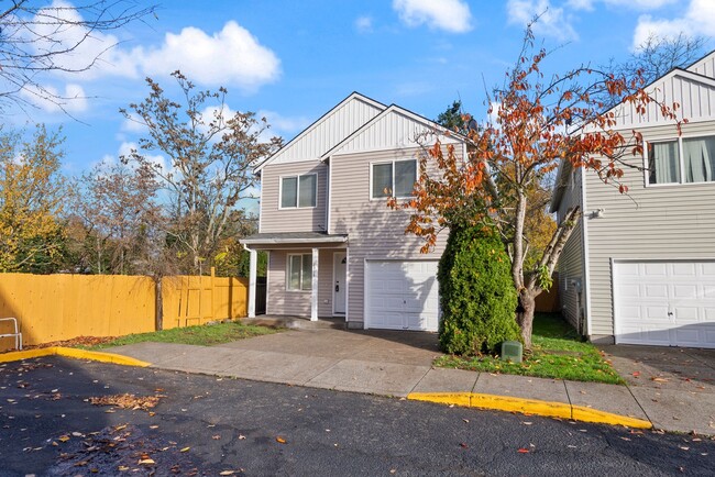 2318 SE 89th Ave in Portland, OR - Building Photo - Building Photo