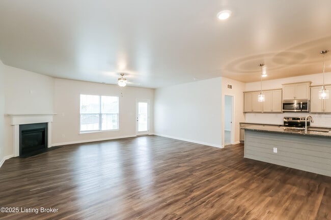 11912 Parkside Vista Ln in Louisville, KY - Building Photo - Building Photo