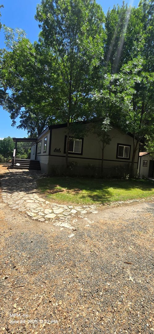 property at 1595 Orchard Rd