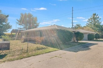 1201 E Willard St in Urbana, IL - Building Photo - Building Photo