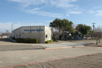 Parc East Apartment Homes in Mesquite, TX - Building Photo - Building Photo