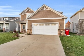 114 Blazing Star in Savoy, IL - Building Photo - Building Photo