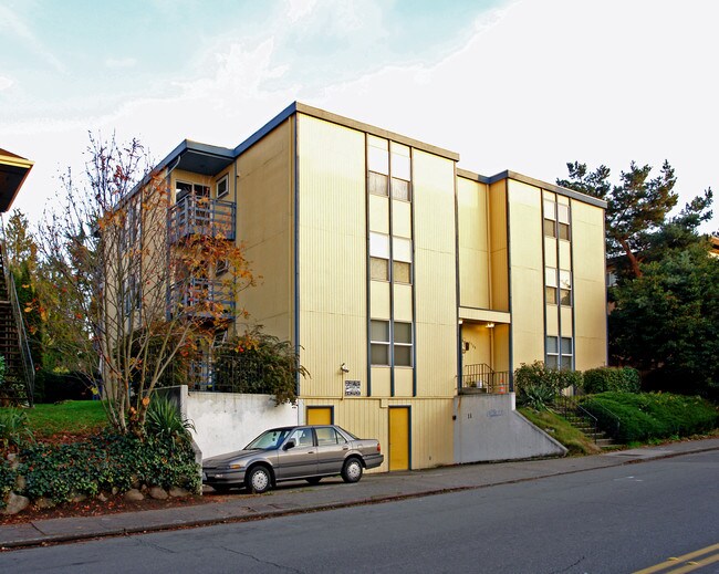 5520 15th Ave NE in Seattle, WA - Building Photo - Building Photo