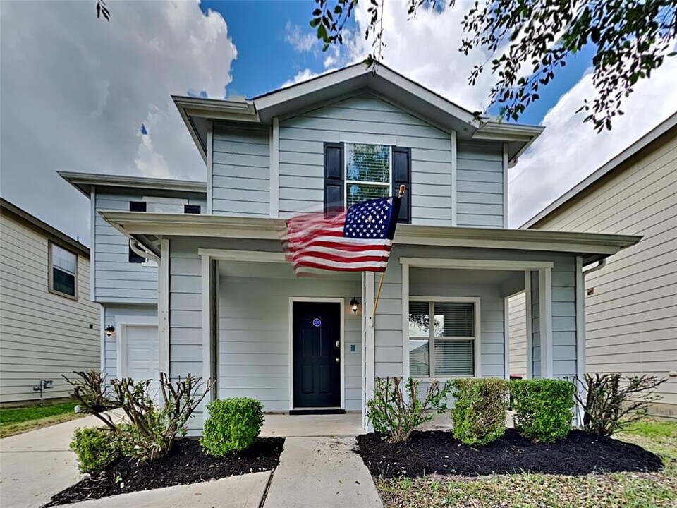 427 Silky Leaf Dr Photo