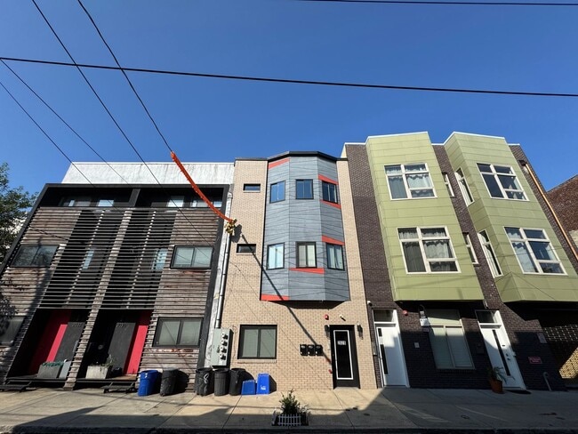 property at 2028 E Fletcher St