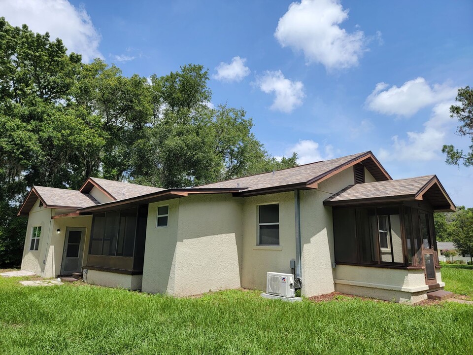 917 Zephyr St in Inverness, FL - Building Photo