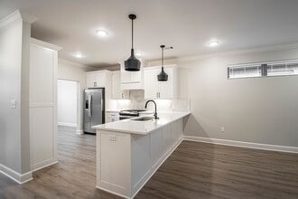 306 Kanis Ridge Dr in Little Rock, AR - Building Photo - Building Photo