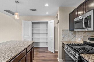 900 Canvasback Creek Dr in Leander, TX - Building Photo - Building Photo