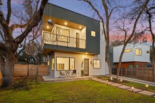 910 Nalide St in Austin, TX - Building Photo