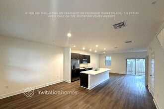 10437 NW 82nd St in Doral, FL - Building Photo - Building Photo