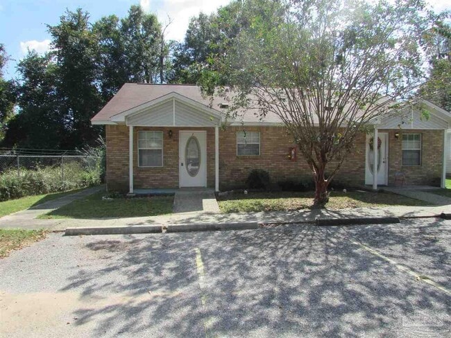 7135 Pearson Rd in Pensacola, FL - Building Photo - Building Photo