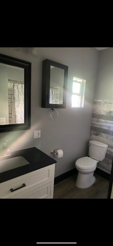 208 1/2 W 42nd Pl in Los Angeles, CA - Building Photo - Building Photo