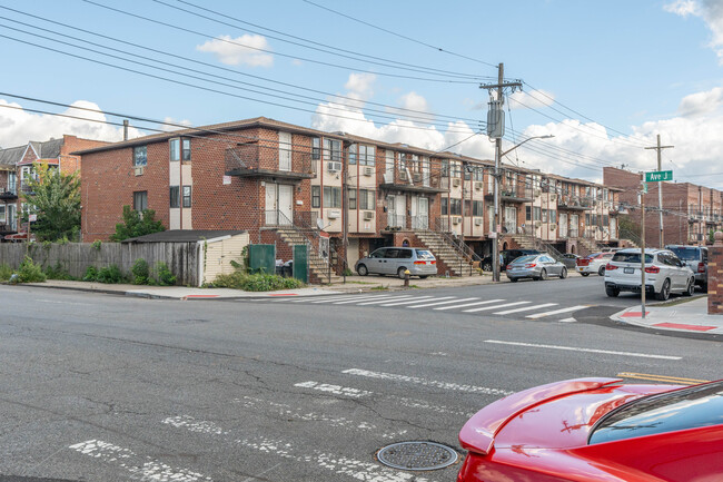 1017 E 86th St in Brooklyn, NY - Building Photo - Building Photo