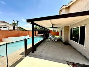 4708 E Thunderhill Pl in Phoenix, AZ - Building Photo - Building Photo