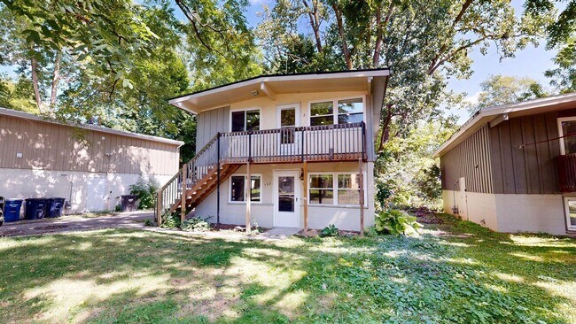 property at 122 Allen Dr