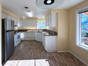 1378 T St in Springfield, OR - Building Photo - Building Photo