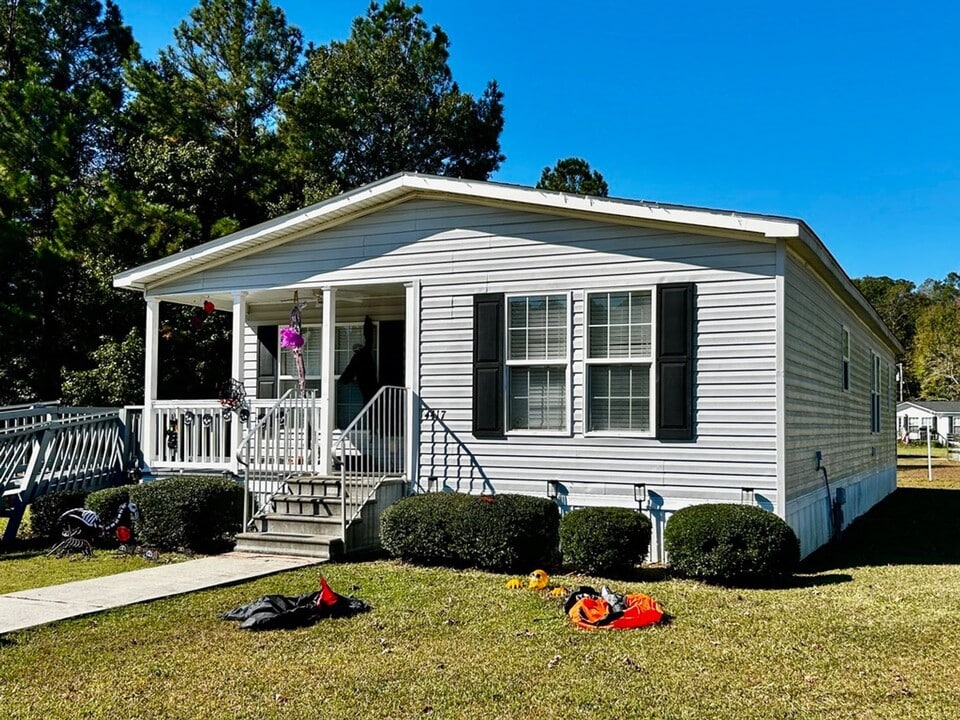 4417 Shanlee Dr in Conway, SC - Building Photo