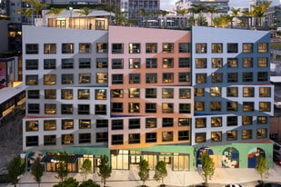 i5 Wynwood Co-Living in Miami, FL - Building Photo