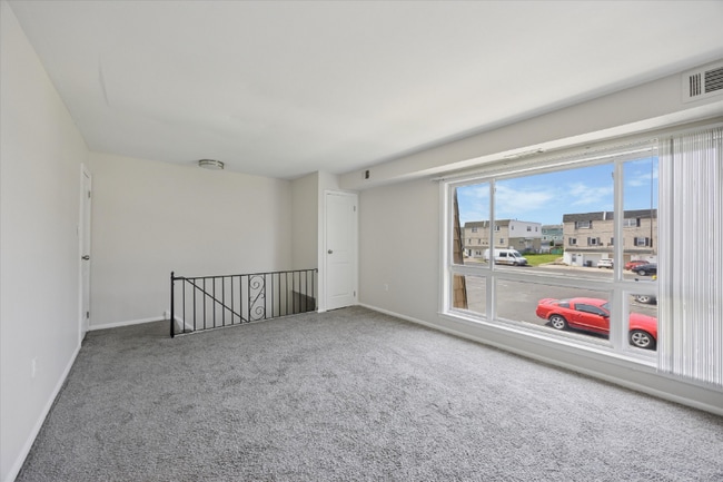 1760 Tomlinson Rd in Philadelphia, PA - Building Photo - Building Photo