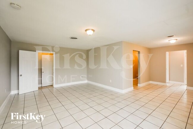 5978 NW 16th Ct in Sunrise, FL - Foto de edificio - Building Photo