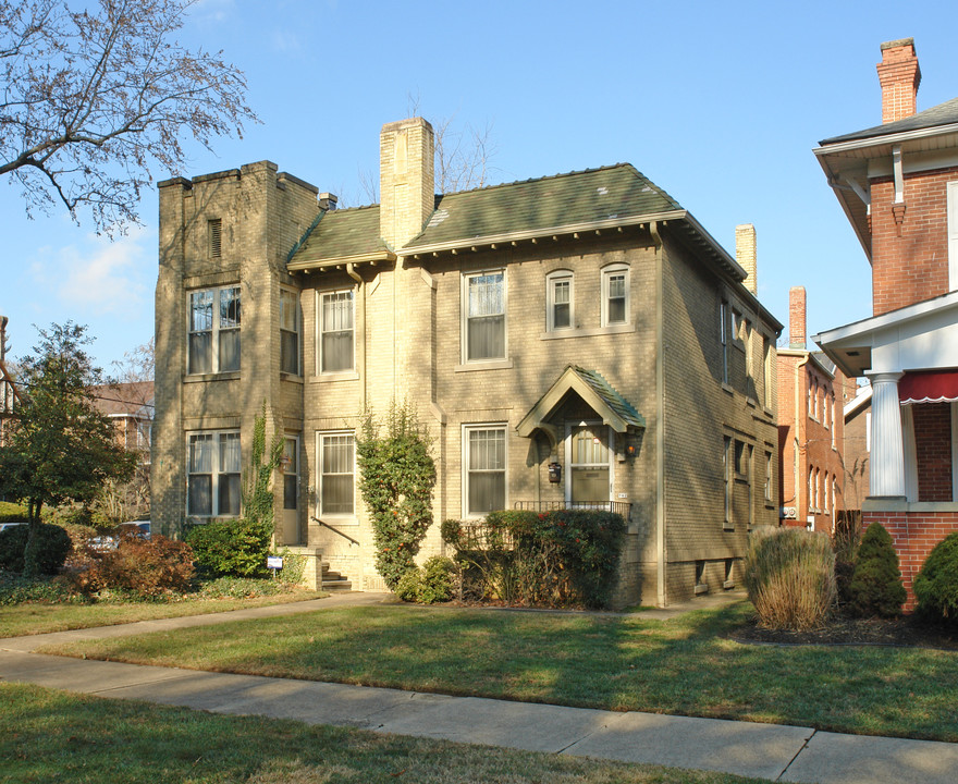 702 13th Ave in Huntington, WV - Building Photo