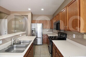 5174 W Laurel Ave in Glendale, AZ - Building Photo - Building Photo