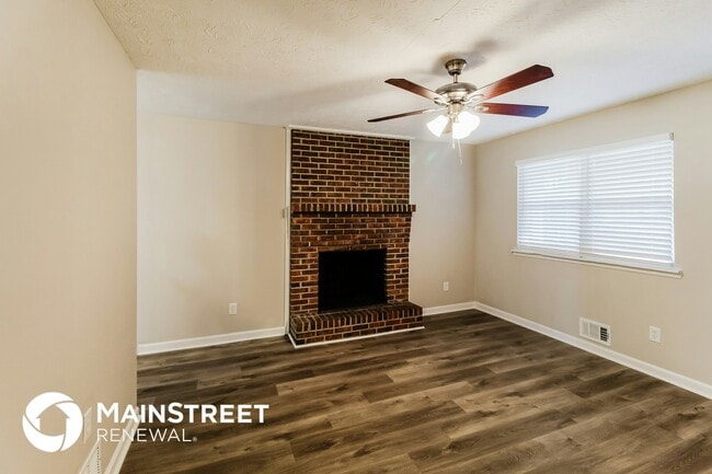 635 Lakeridge Cir SE in Conyers, GA - Foto de edificio - Building Photo