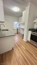 18 Irvine Turner Blvd in Newark, NJ - Building Photo - Building Photo