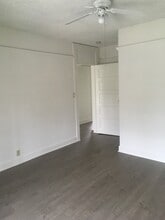 1502 Huntington Dr, Unit .5 in Alhambra, CA - Foto de edificio - Building Photo