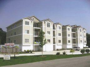 Washington Square Apartments in Davenport, IA - Building Photo