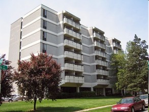 Babcock Place in Lawrence, KS - Building Photo - Building Photo