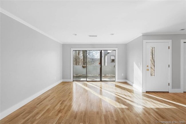 5 Apricot Ln in Ridgefield, CT - Building Photo - Building Photo