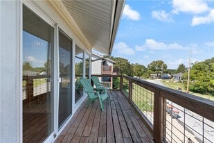 14813 Dutchmans Dr in Rogers, AR - Building Photo