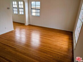 1612 1/2 Glendon Ave in Los Angeles, CA - Building Photo - Building Photo