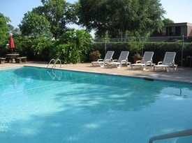 Acadia Park Apartments in Houma, LA - Building Photo