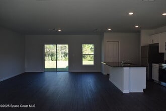 3094 San Filippo Dr SE in Palm Bay, FL - Building Photo - Building Photo