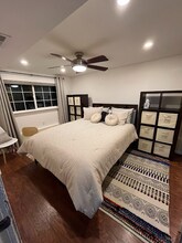 11601 NE 155th St in Kirkland, WA - Foto de edificio - Building Photo