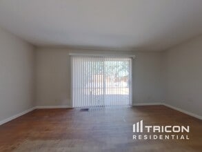 3045 Slater Ct in Reno, NV - Building Photo - Building Photo