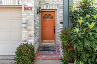 1807 Iris Ln in Cedar Park, TX - Building Photo - Building Photo