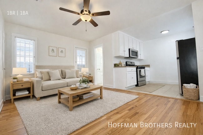 5414 1/2 Fountain Ave