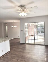 1003 Henrietta St in Fredericksburg, TX - Building Photo - Building Photo