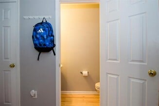 9253 Travellers Ct in New Market, VA - Building Photo - Building Photo