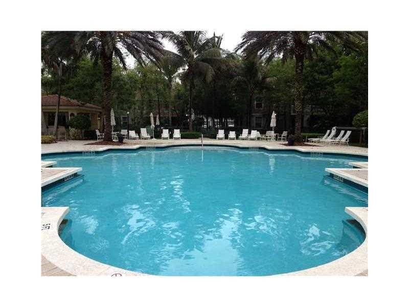 6662 W Sample Rd, Unit 6662 in Coral Springs, FL - Building Photo