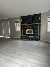 8460 Ragged Top Cir in Anchorage, AK - Building Photo - Building Photo