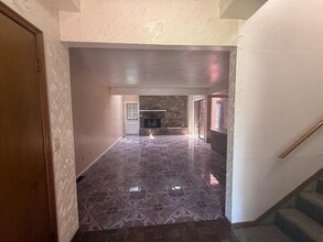 7407 Kings Manor Ct in Oklahoma City, OK - Building Photo - Building Photo