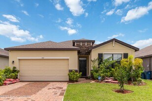 947 Remington Green Dr SE in Palm Bay, FL - Building Photo