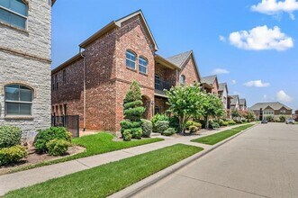 4261 Comanche Dr in Carrollton, TX - Building Photo - Building Photo